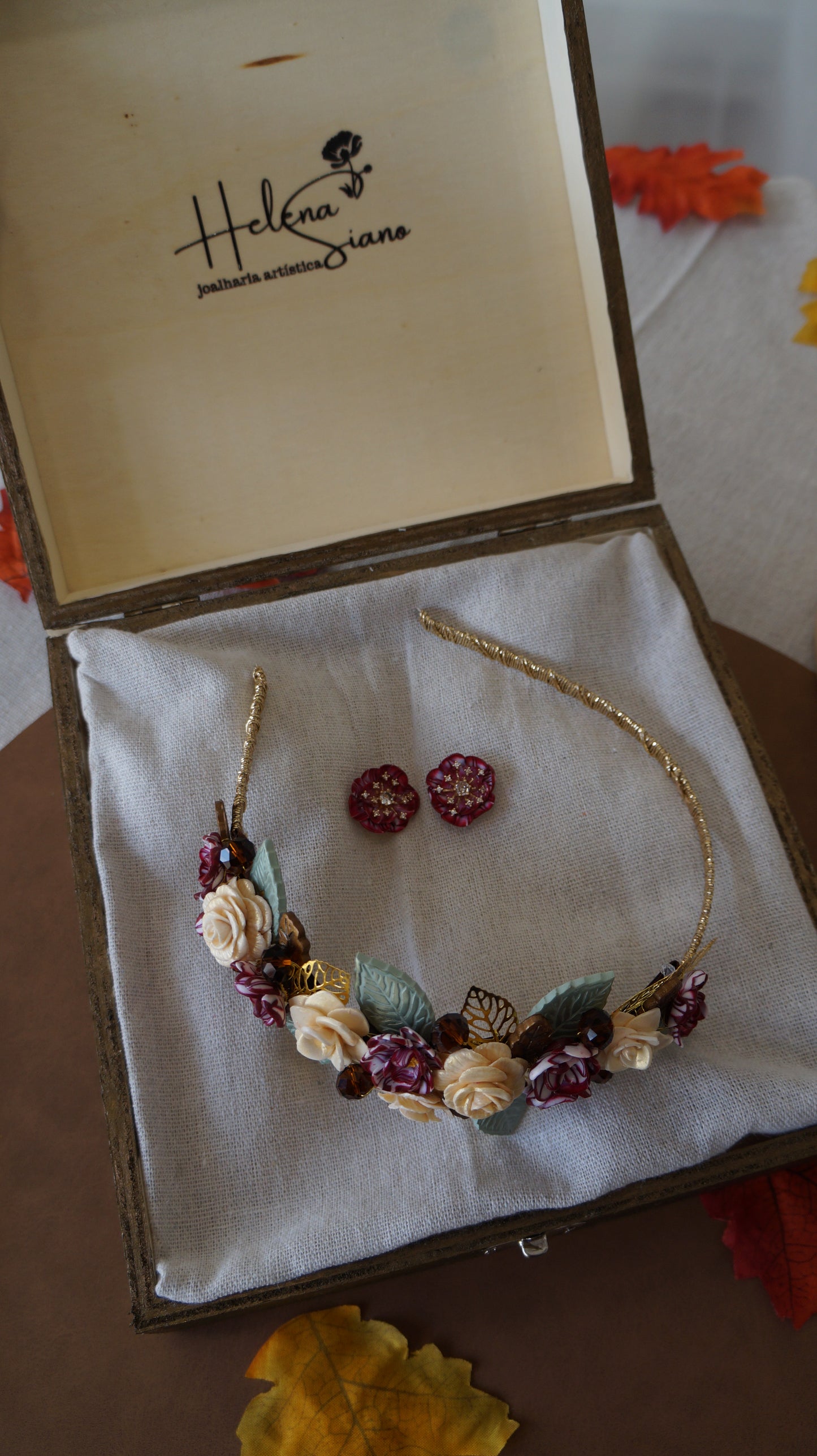 Tiara Personalizada- Serviço Exclusivo de Autor