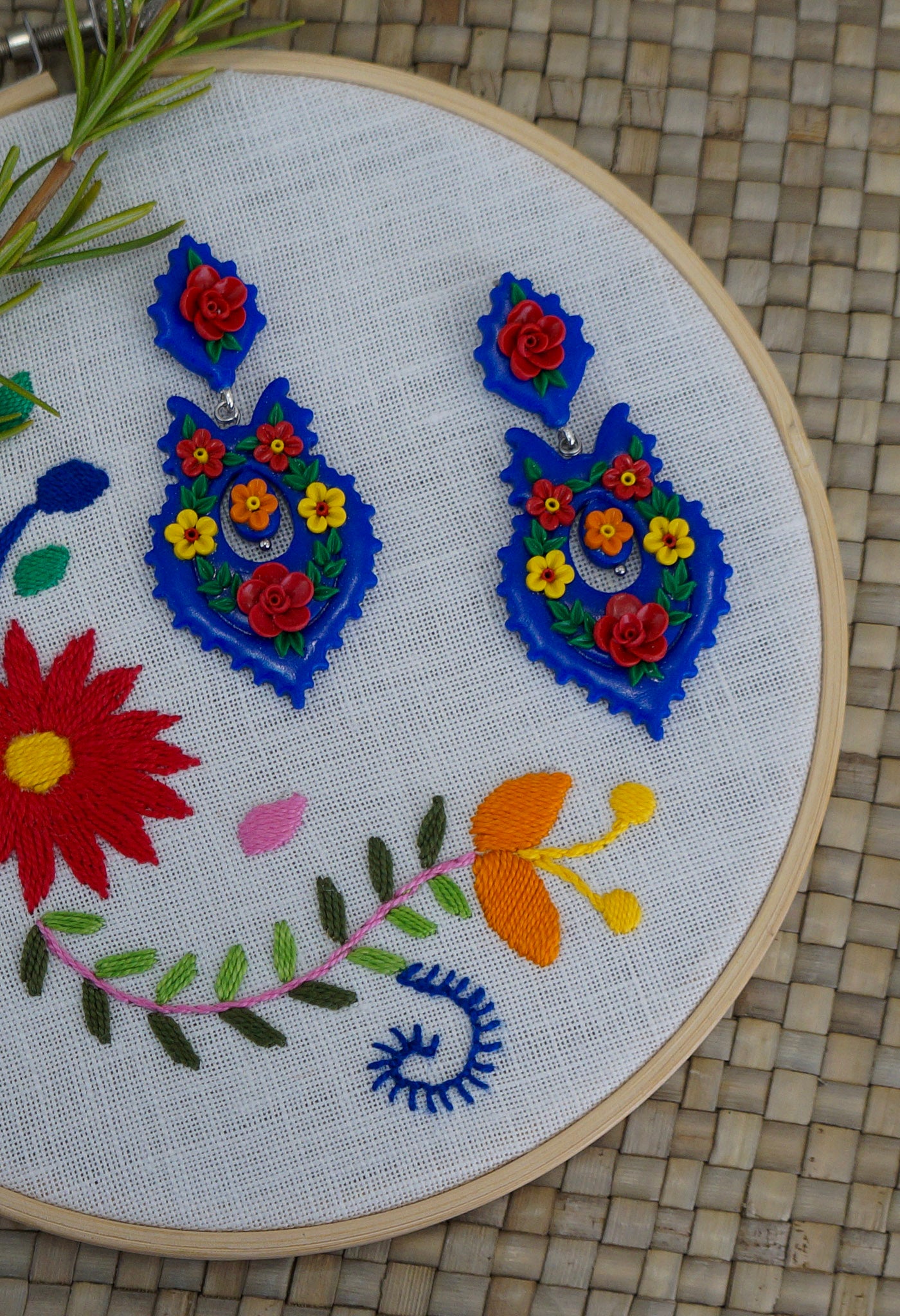 Brincos à Rainha Vianesa