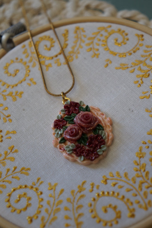 Colar Camafeu Floral